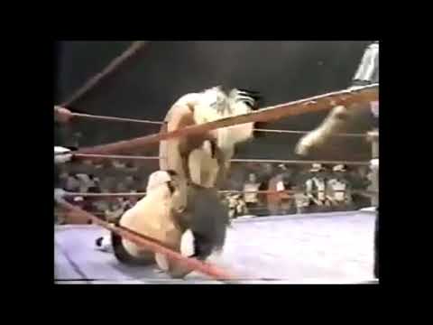 Kerry Von Erich vs Michael Hayes ( Country Whipping Match).
