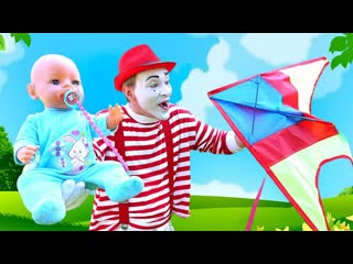 Смешные видео - Кукла БЕБИ БОН и Воздушныи змеи! Мультики для детей с Baby Born. Игры для девочек