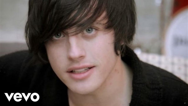 Parachute Kiss Me