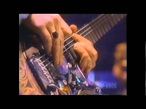 David Bowie and Frank Black Scary Monsters (and Super Creeps), Fashion ( Live At Madison Square Garden, New