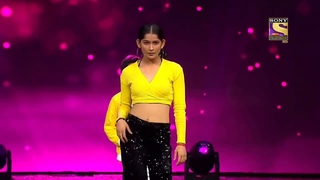 vartika jha with sanchit best break dance || super dancer 4
