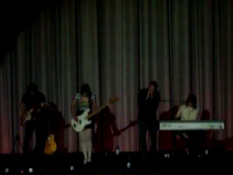 Jim Sturgess singing at the heartless premier, 2009 frightfest