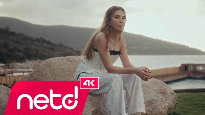 Ebru Yaşar Yine
