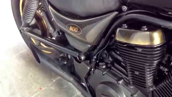 Intruder 800 customizada