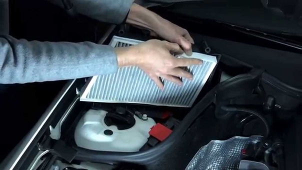 Мерседес C W203. CLK C209. Замена салонного фильтра. Cabin Air filter change.