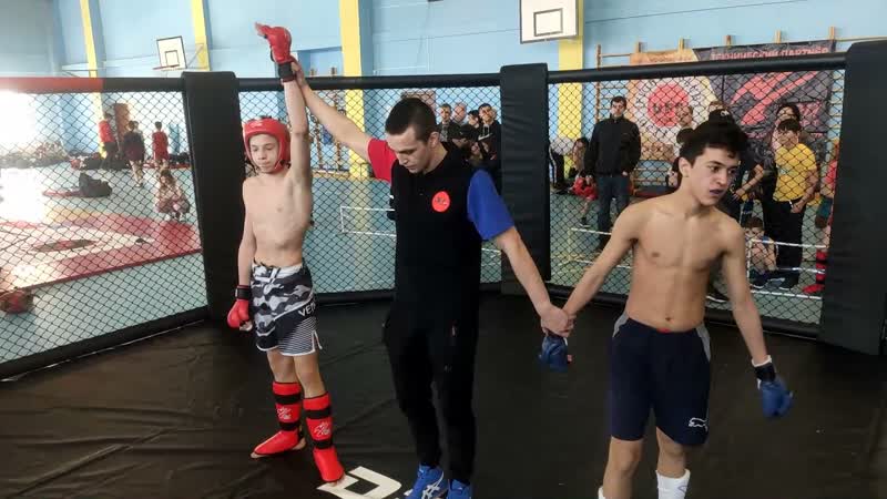 Dominator Extreme Fight 10