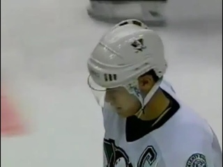 Ruslan Salei assist on Paul Kariya's goal vs Coyotes (8 jan 1999)