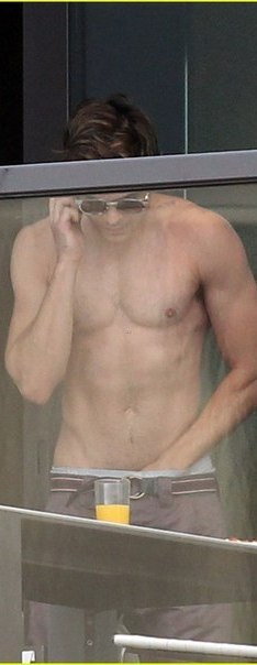 Alex Efron | Донецк