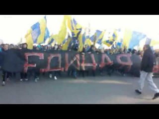 Шествие ультрас Фк. Металист и Шахтера. в Харькове