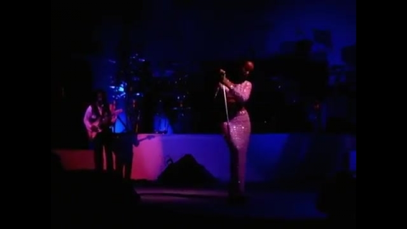 Sade Smooth Operator ( Live Video from San