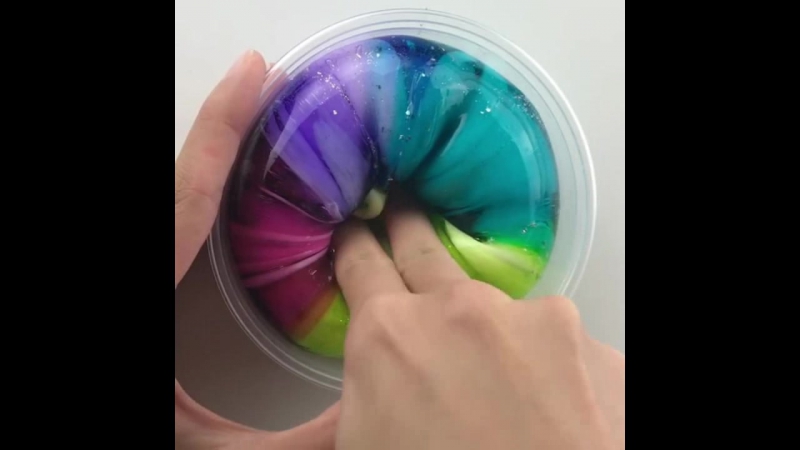 B R O K E N D R E A M