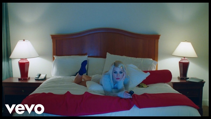 Carly Rae Jepsen Party For