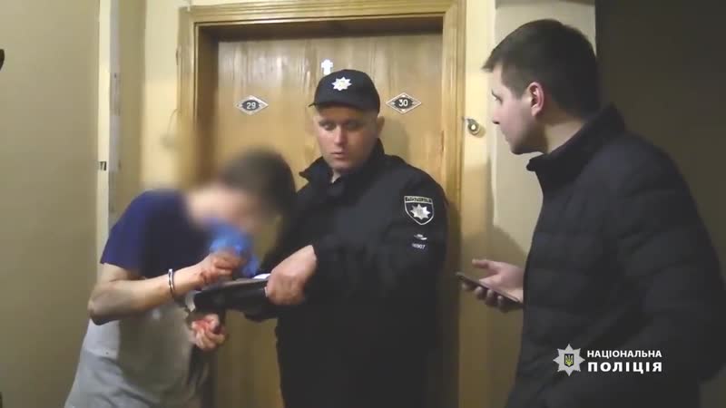 Резня в Киеве: подросток напал на маму и
