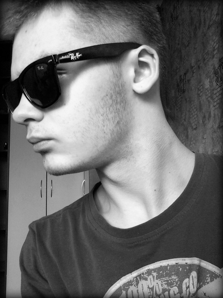 Владимир Кривотулов ***Х.А.М*** | Алматы