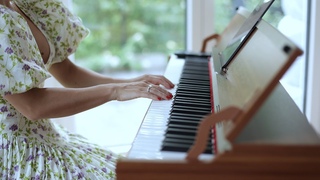 Unlock Deep Relaxation with Alexis Ffrench - Bluebird