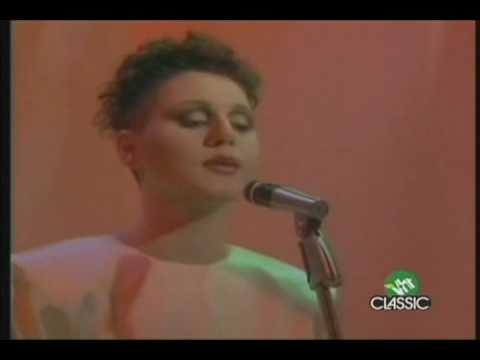 Cocteau Twins Loves Easy