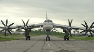 Истребители F-22 ВВС США сопроводили российские ТУ-95МС в нейтральных водах Тихого океана