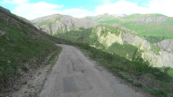 Col de Sarenne, the slowest road bike descent of my ilfe