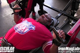 Dexter Jackson Trains Chest - 4 Weeks Out from Arnold Classic 2015