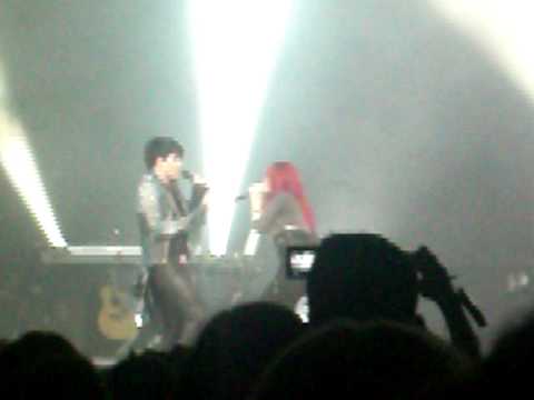 Adam Lambert Alison Iraheta Singing Slow Ride in Rochester